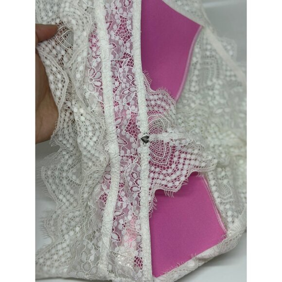 PINK by Victoria’s Secret Push-Up Bralette – White Floral Lace, Padded XS/TP - Picture 3 of 4